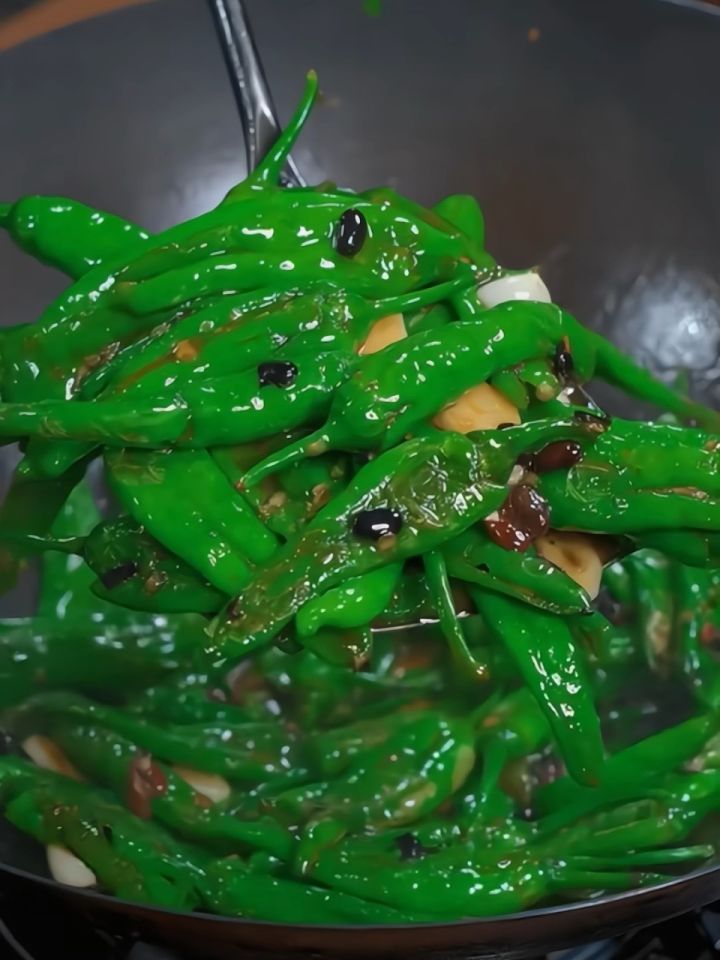 炒辣椒图片