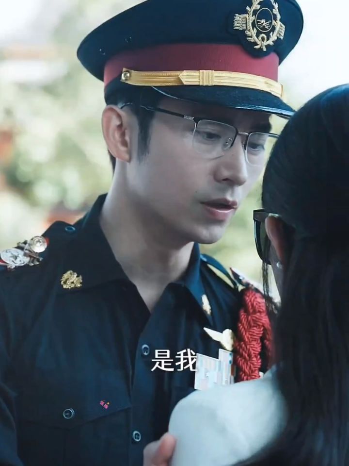 姜十七的剧太好看了,一口气看完,真的太喜欢她了,剧情也是好极了!