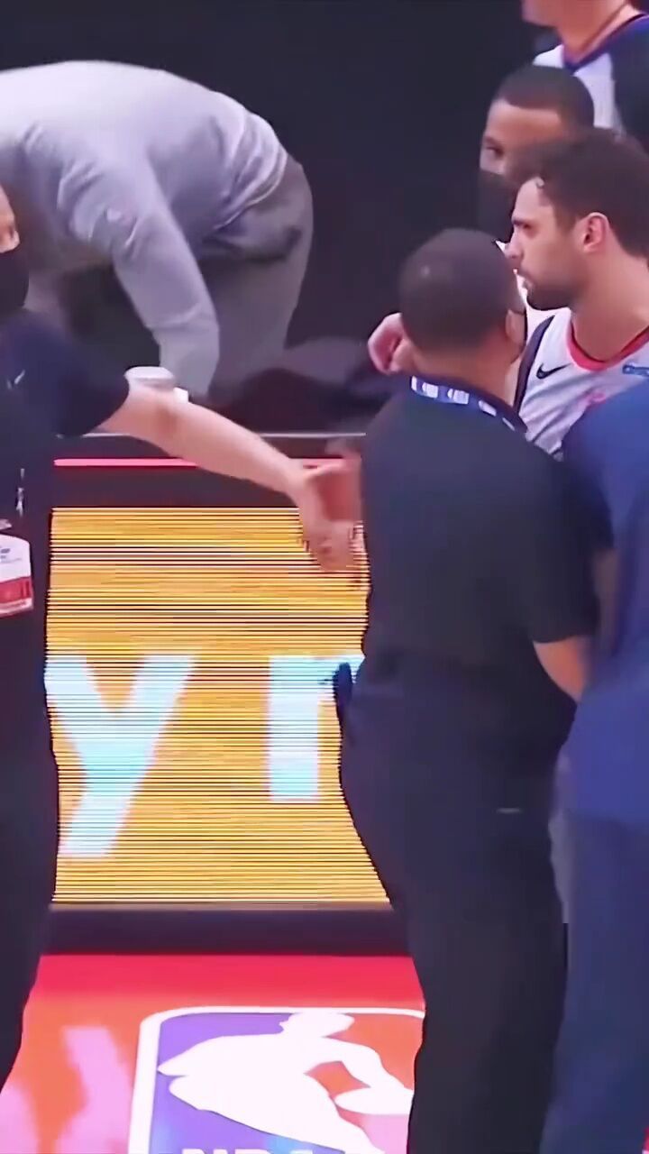 造犯规好歹专业点呀!