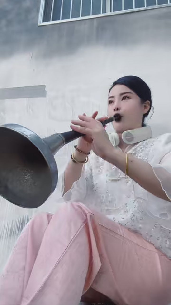唢呐一响燃爆全场 #唢呐出征谁与争锋 #段姑娘唢呐