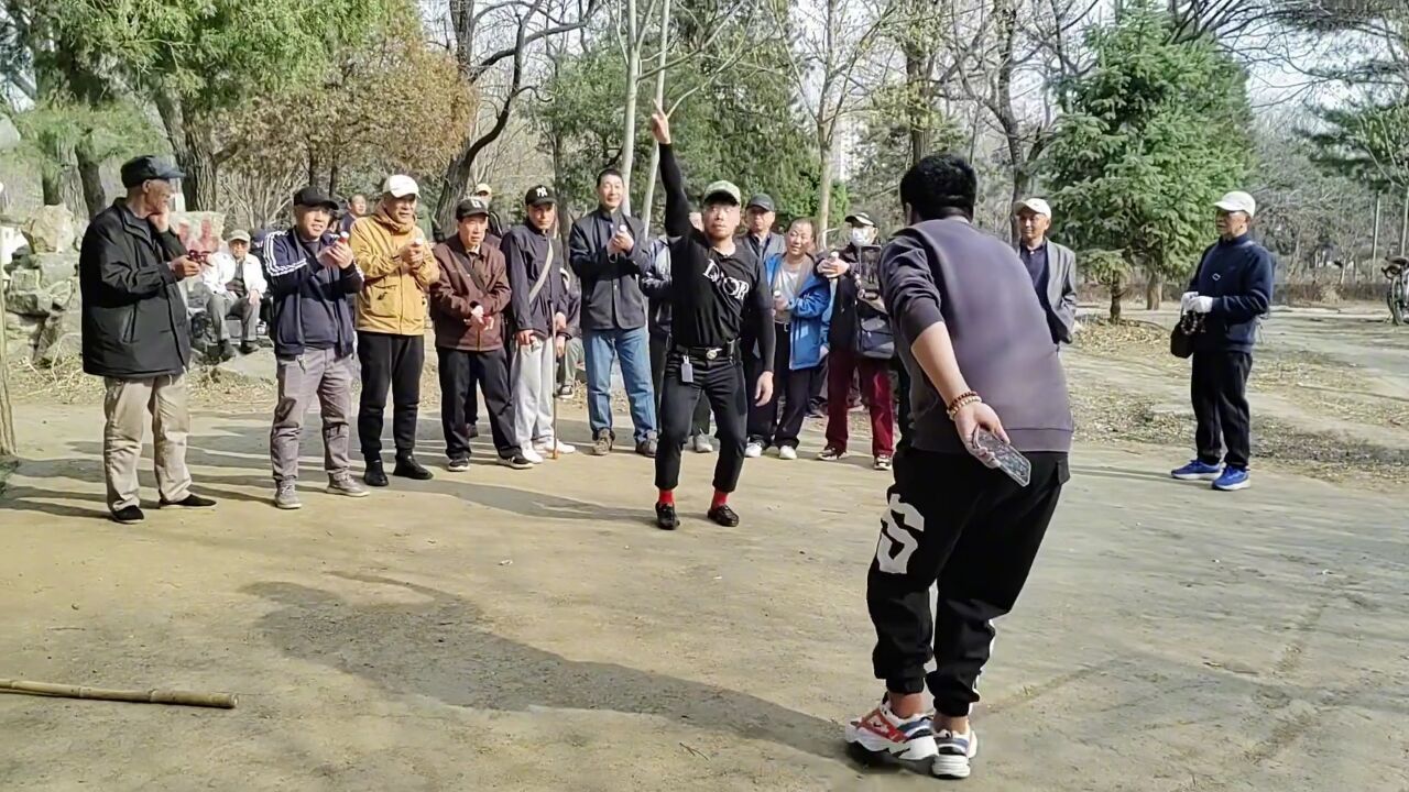 拍摄现场....#批哥#冰嘎冰嘎舞#冰嘎舞#冰嘎#冰嘎冰嘎_腾讯视频