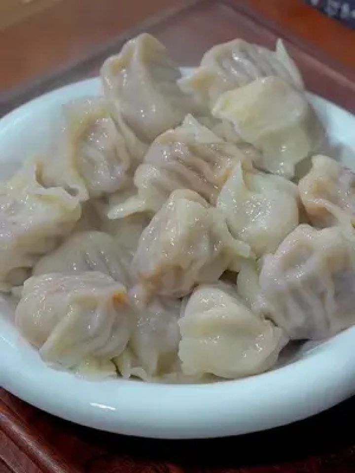 大肉萝卜馅饺子图片