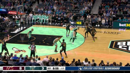 《NBA全场集锦》双塔之间的连线！艾伦抢下进攻篮板助攻莫布利单手劈扣