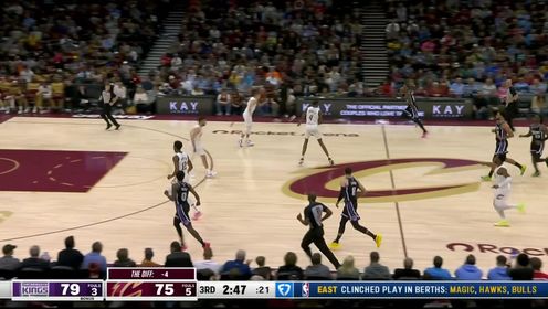 《NBA骑士》个人单打能力毋庸置疑 德罗赞在禁区回头望月打成2+1