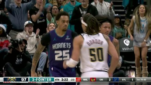 《NBA全场集锦》记住我的名字！小尼克·史密斯触底反弹连飚三记三分迫近分差