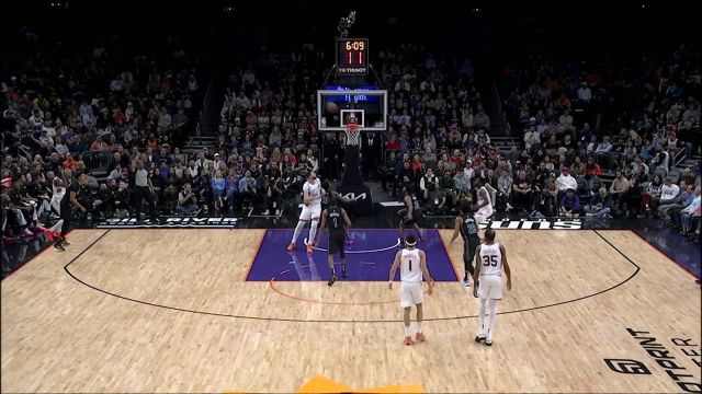 平地起惊雷 梅图篮下抢板暴扣干错利落