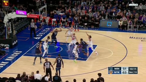 《NBA全场集锦》哈滕送出钉板大帽 阿奴诺比反击一马当先献上精彩暴扣