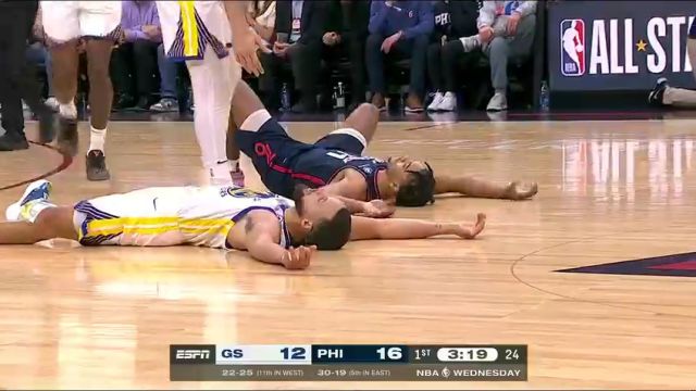 NBA常规赛：勇士vs76人第1节英文原声回放