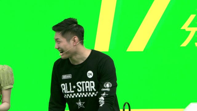 老鹰vs太阳中场互动环节《一投制胜》王嘉琦一分险胜柯凡