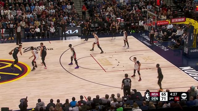 跳起来只能祈祷不进！小波特三分线外迎着阿德巴约防守干拔跳投稳稳命中