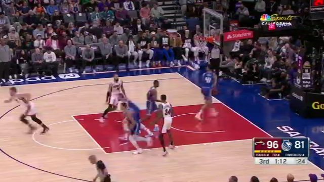 NBA常规赛：热火vs国王第3节英文原声回放