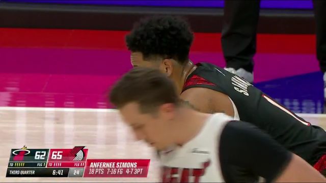 NBA常规赛：热火vs开拓者第3节英文原声回放
