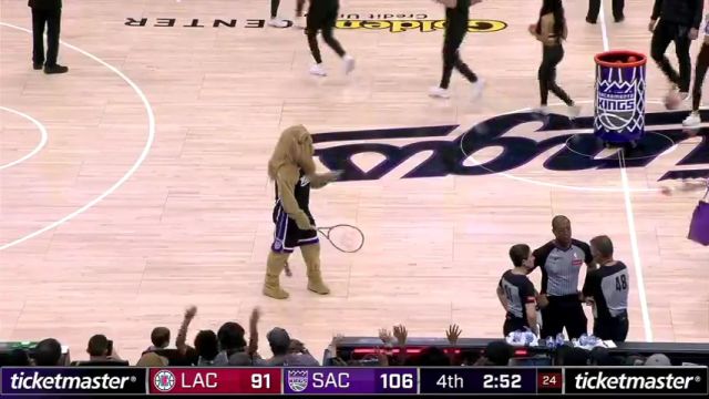 NBA常规赛：快船vs国王第4节英文原声回放