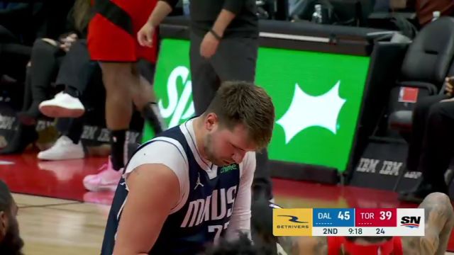 NBA常规赛：独行侠vs猛龙英文原声全场回放