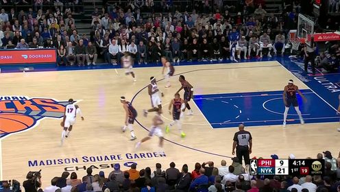 《NBA全场集锦》扛起球队进攻重任！马克西弧顶超远三分自信出手稳稳命中
