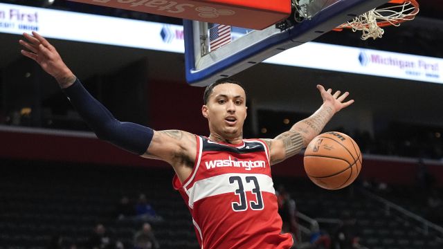 奇才118-104活塞 库兹马30分奇才客场轻取活塞终结连败
