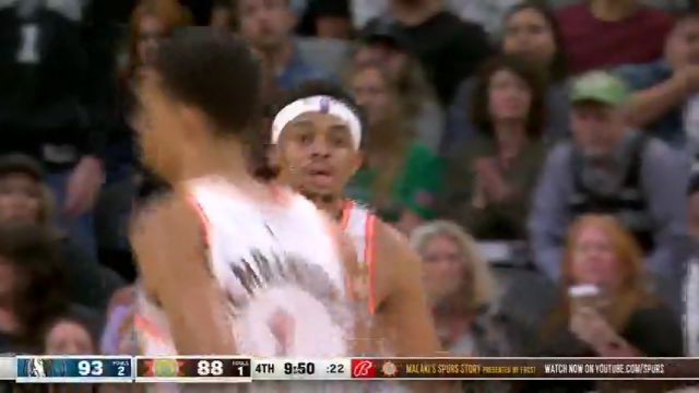 末节才发力！马刺第四节开局全军用命 一波功势反超比分