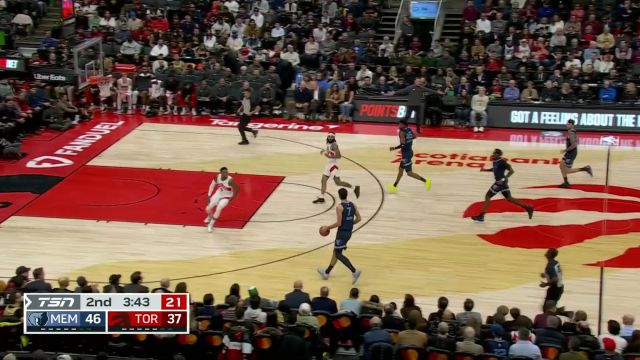 精妙空中作业！奎克利快攻妙传巴雷特心领神会空接暴扣