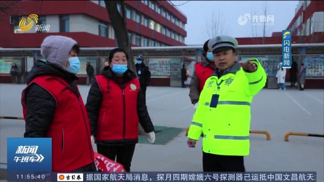 风雨无阻!辅警李海滨护学8年,劝导家长即停即走,守护学生安全