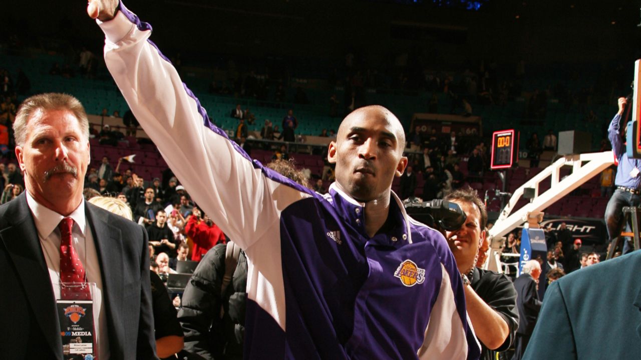 湖人官推发布09年科比vs尼克斯61分集锦 明天将作客麦迪逊花园