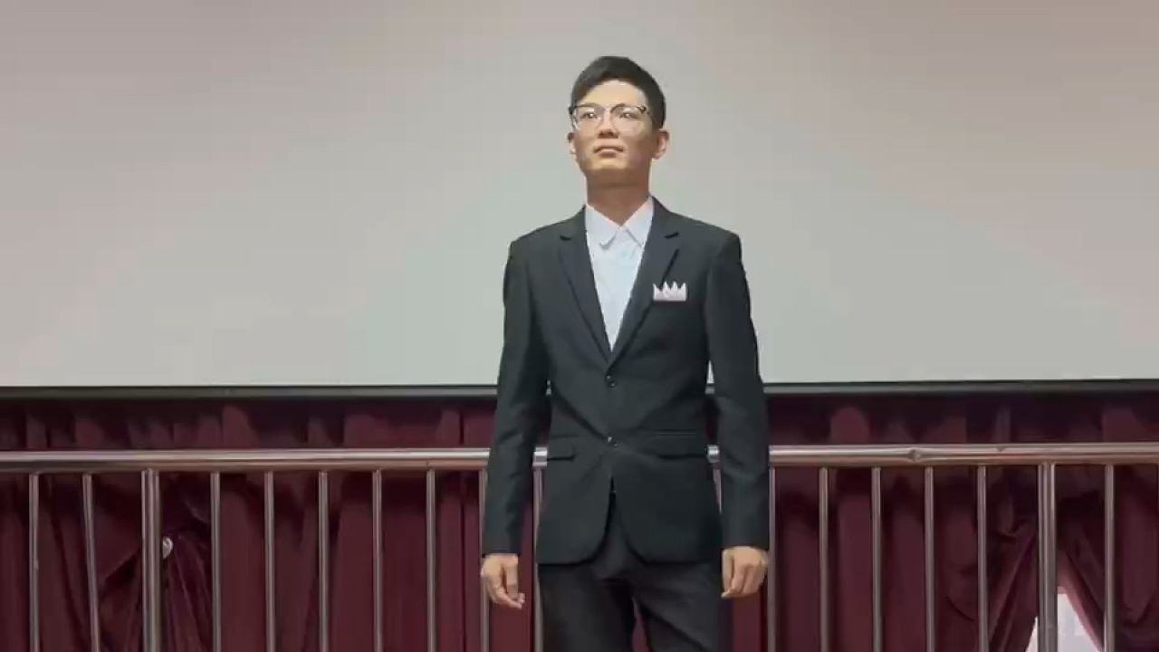 男高音向辉《两地曲》