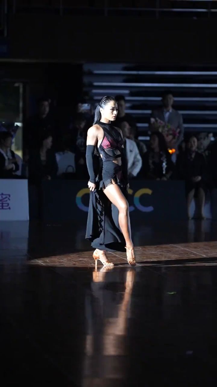 感谢唐艺铭&黄馨仪带来的精彩表演!