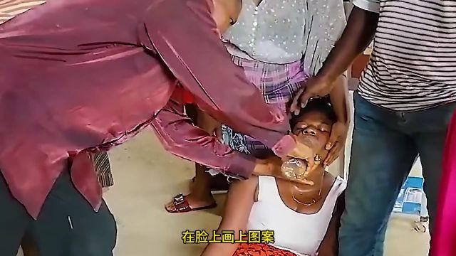 逃离地狱:关注非洲部落女性难以忍受的痛苦!