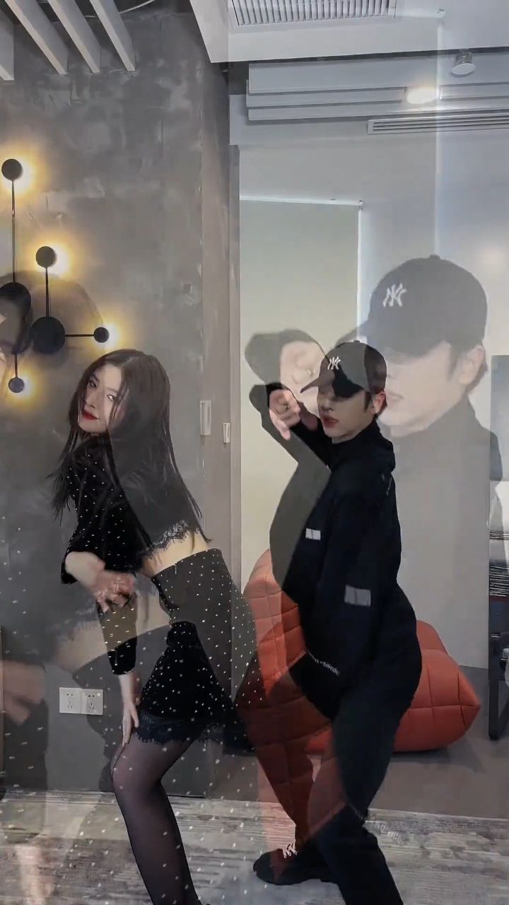 和别的男人拍的御萝双修如何?练好了回家秀一下