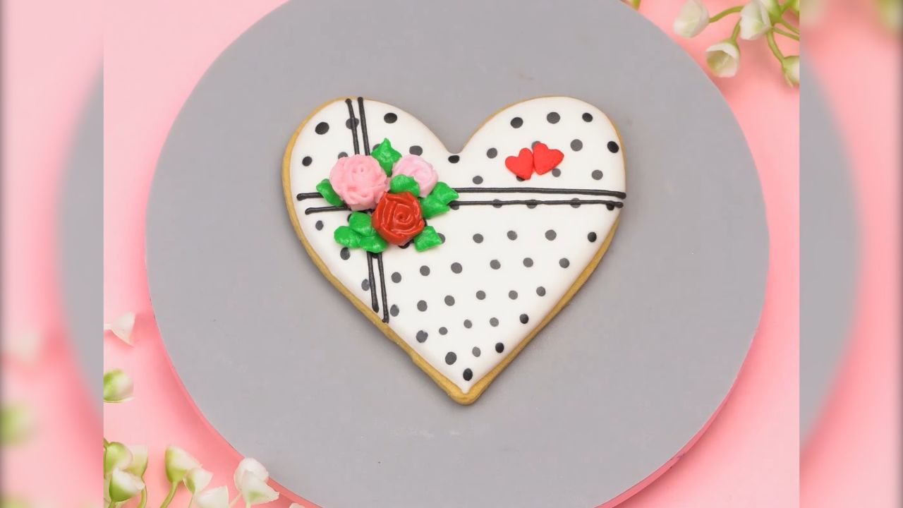 玫瑰花爱心巧克力装饰