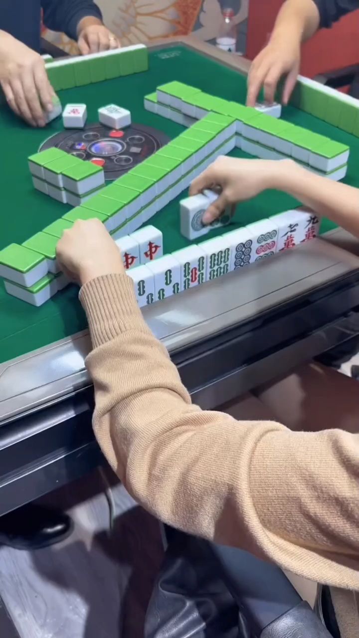 现在的油菜花真的香#红中麻将#广东红中麻将#一元一分