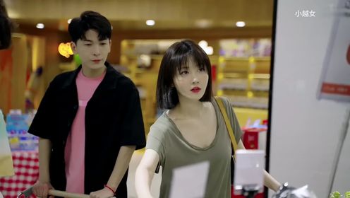 陪你吃苦的女孩还在身边吗?