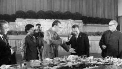 1972年，中日两国恢复邦交，中日关系正常化