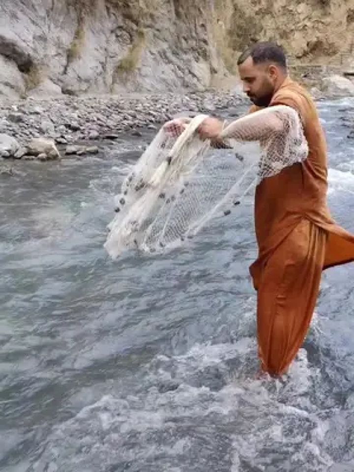 渔网 #撒网 #生活随拍 #人物随拍