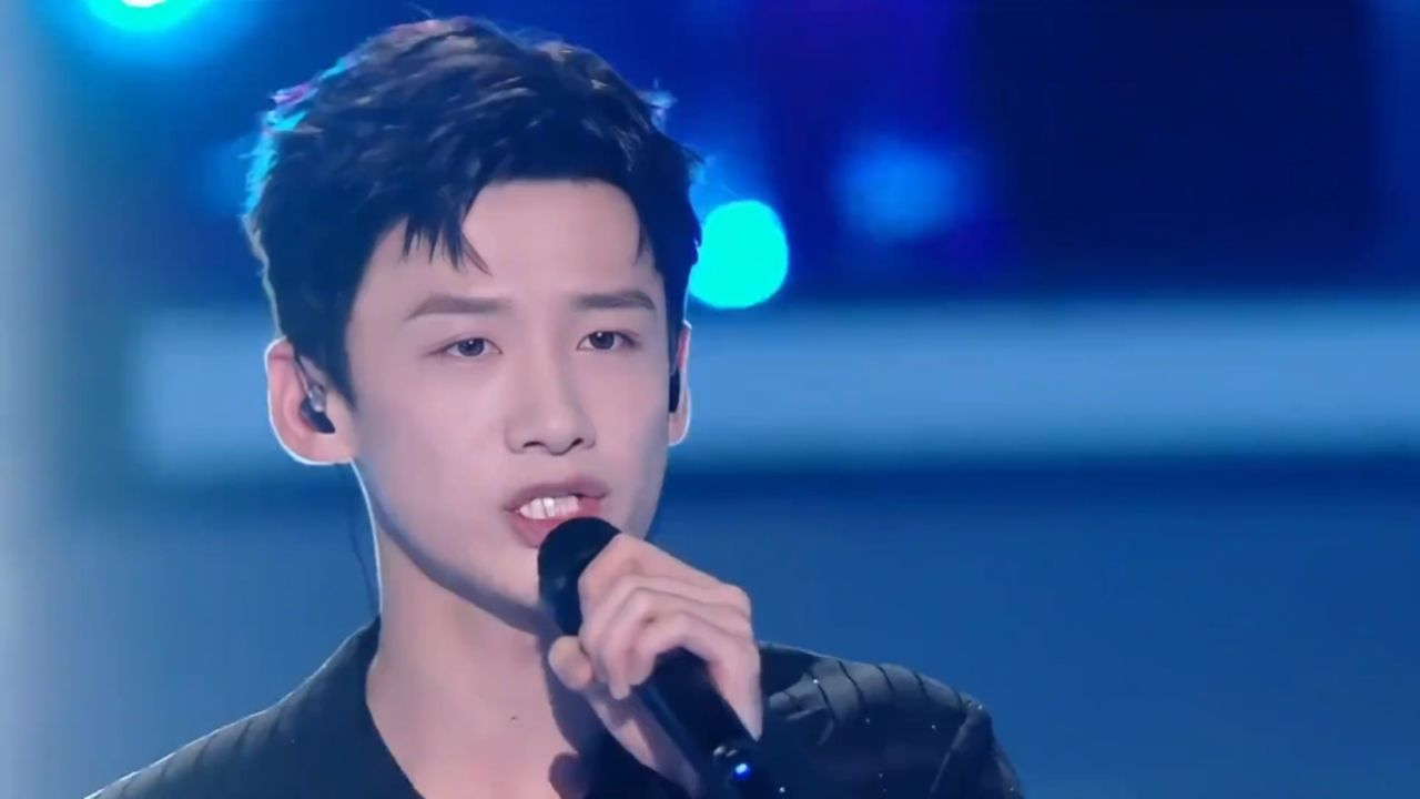 白敬亭5大演唱名场面,不仅会演戏,唱起歌来也这么好听!