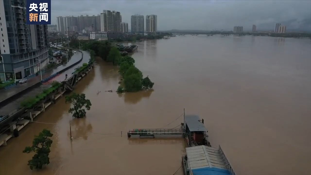 广东北江发生今年第1号洪水 英德市转移832人
