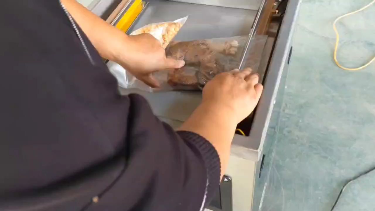 食品真空包装机多功能真空贴体包装机|海鲜冷鲜肉真空