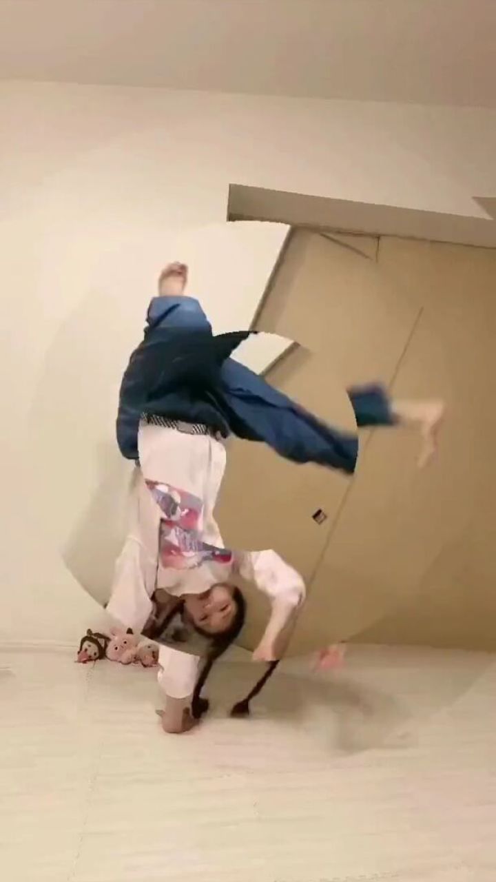 街舞 #哇又系街舞 #泰裤辣 #花式倒立 #快乐就这么简单