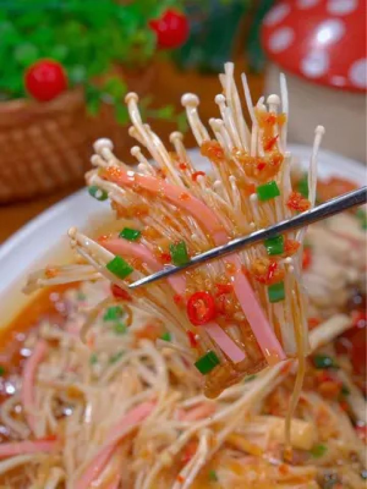 以后家里来客就做这道蒜蓉粉丝金针菇,做饭简单好吃又好看#蒜蓉金针菇