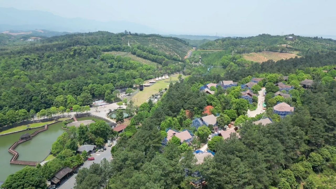 宣城国控#恩龙世界木屋村#航拍摄影一镜到底#小张同学航拍摄影工资乙