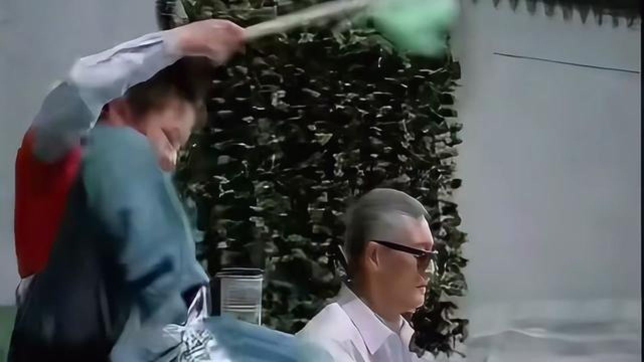 “爷爷你在想什么呀？”“想…”#周杰伦_高清