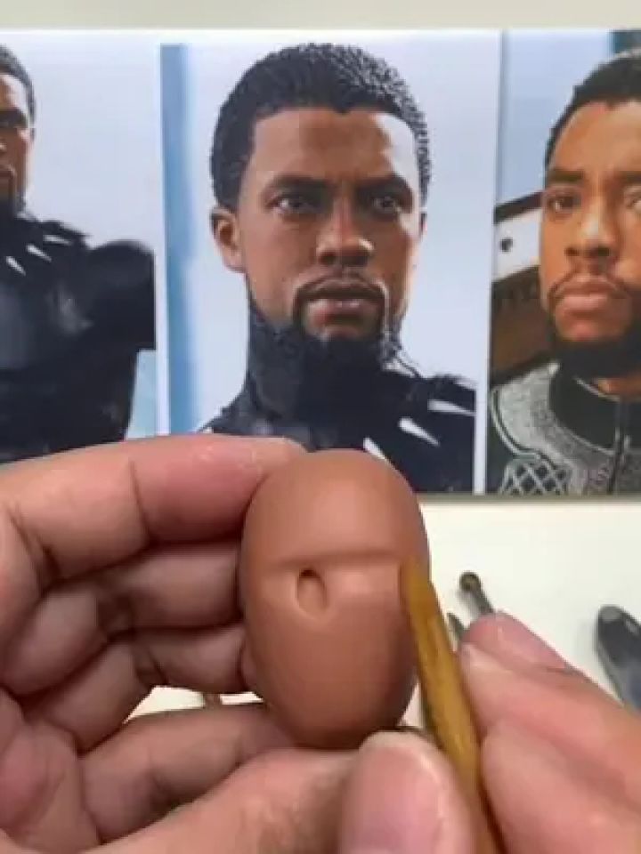 手工雕刻,不像算我输 手艺人技术活#真人手办 #软陶人偶