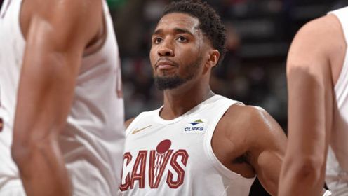 《NBA骑士》【球星】米切尔vs魔术集锦 狂砍30分状态火热接连命中关键球