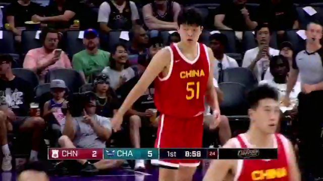 无惧对抗！杨瀚森1v1单打盖耶勾手命中