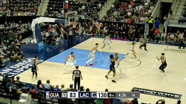 给机会不错过！陈国豪弧顶埋伏接球 三分速射稳稳落袋