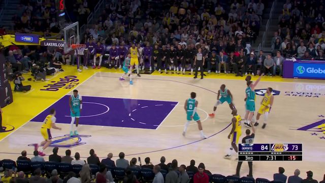 詹姆斯vs黄蜂集锦 全场29+9+6高效表现无力回天