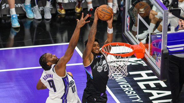 国王vs爵士精华回放 威少三双不敌乔治马尔卡宁合砍59分