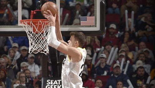 《NBA骑士》爵士vs骑士五佳球 塔克一飞冲天艾伦力劈华山