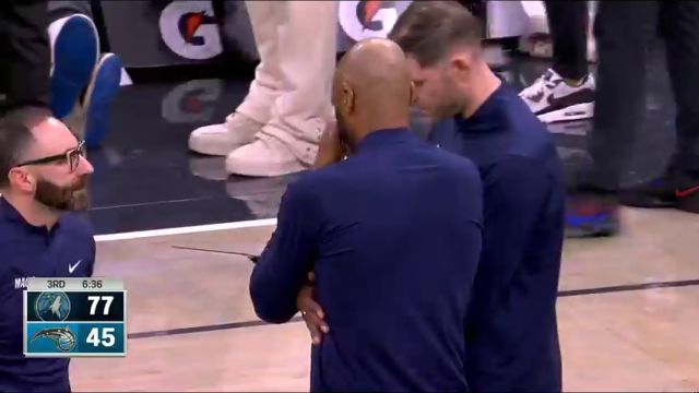 NBA常规赛：森林狼vs魔术第3节英文原声回放