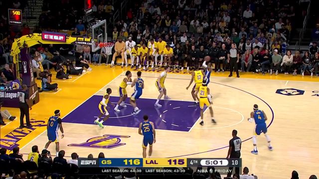 回顾湖人vs勇士交战记录 西部劲旅之间的强强对决谁能笑到最后