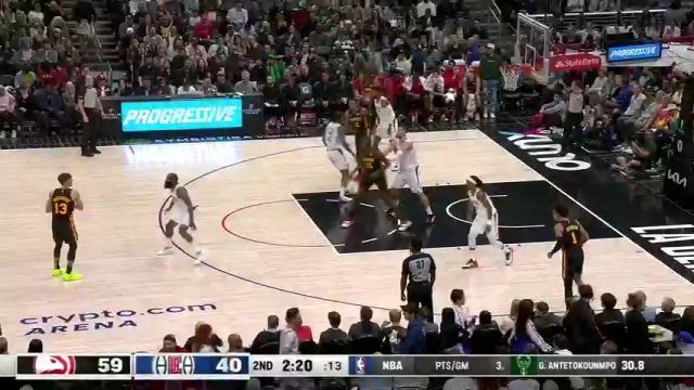 来自前任的报复！卡佩拉再帽哈登 反过来篮下强吃祖巴茨